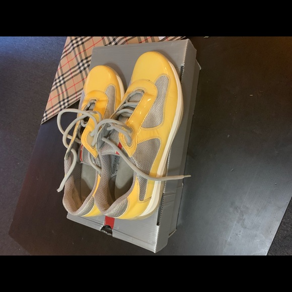 Prada shoes - Picture 7 of 12